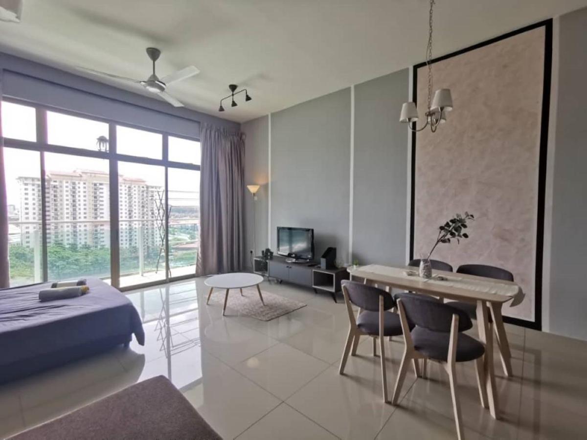 11-Modern Homestay Palazio Lake View Mount Austin Palazio Near Aeon Themepark Toppen Ikea Johor Bahru Eksteriør billede