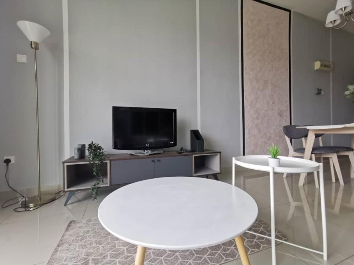 11-Modern Homestay Palazio Lake View Mount Austin Palazio Near Aeon Themepark Toppen Ikea Johor Bahru Eksteriør billede